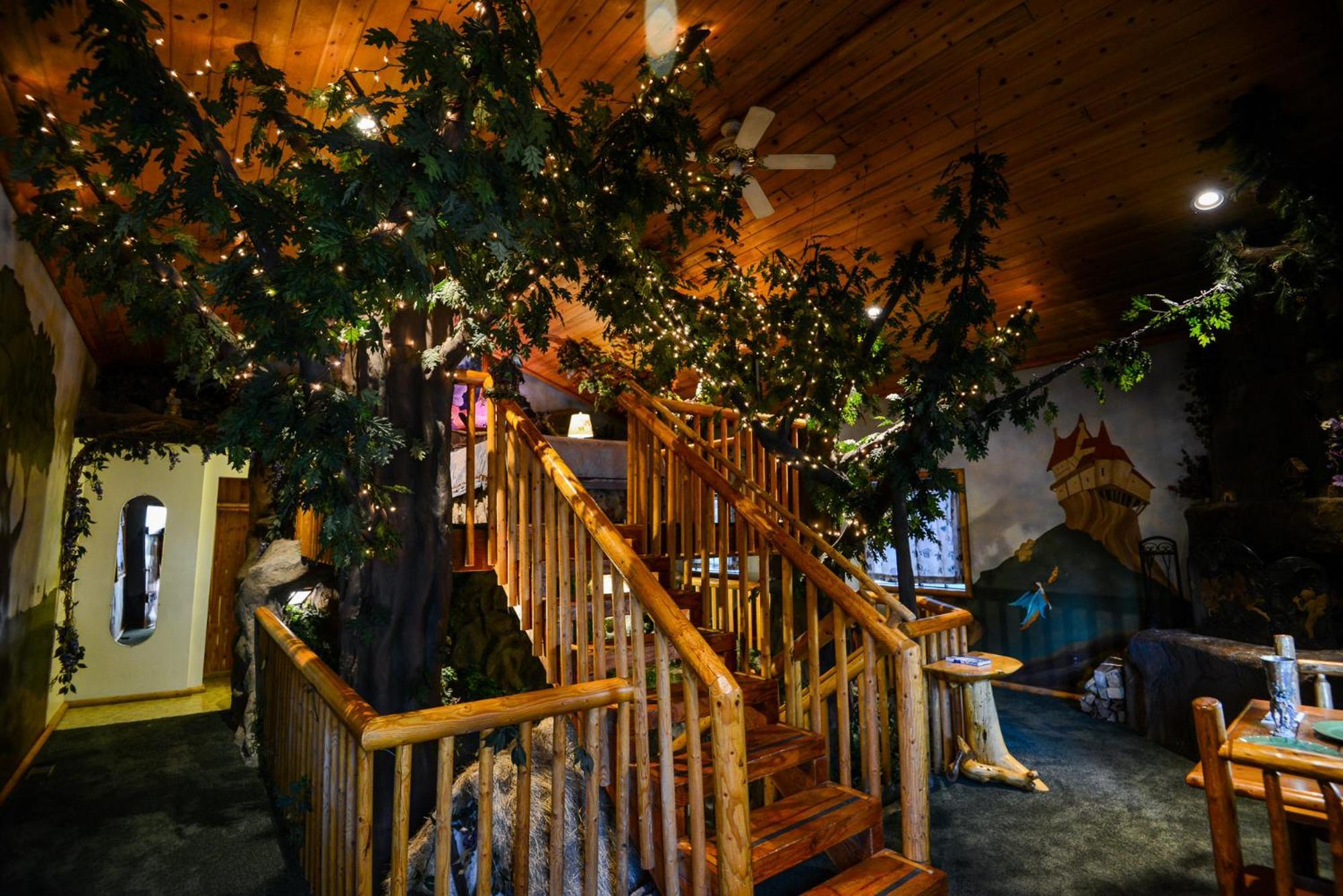 Castle Wood Theme Cottages- Couples Only Big Bear Lake Bagian luar foto