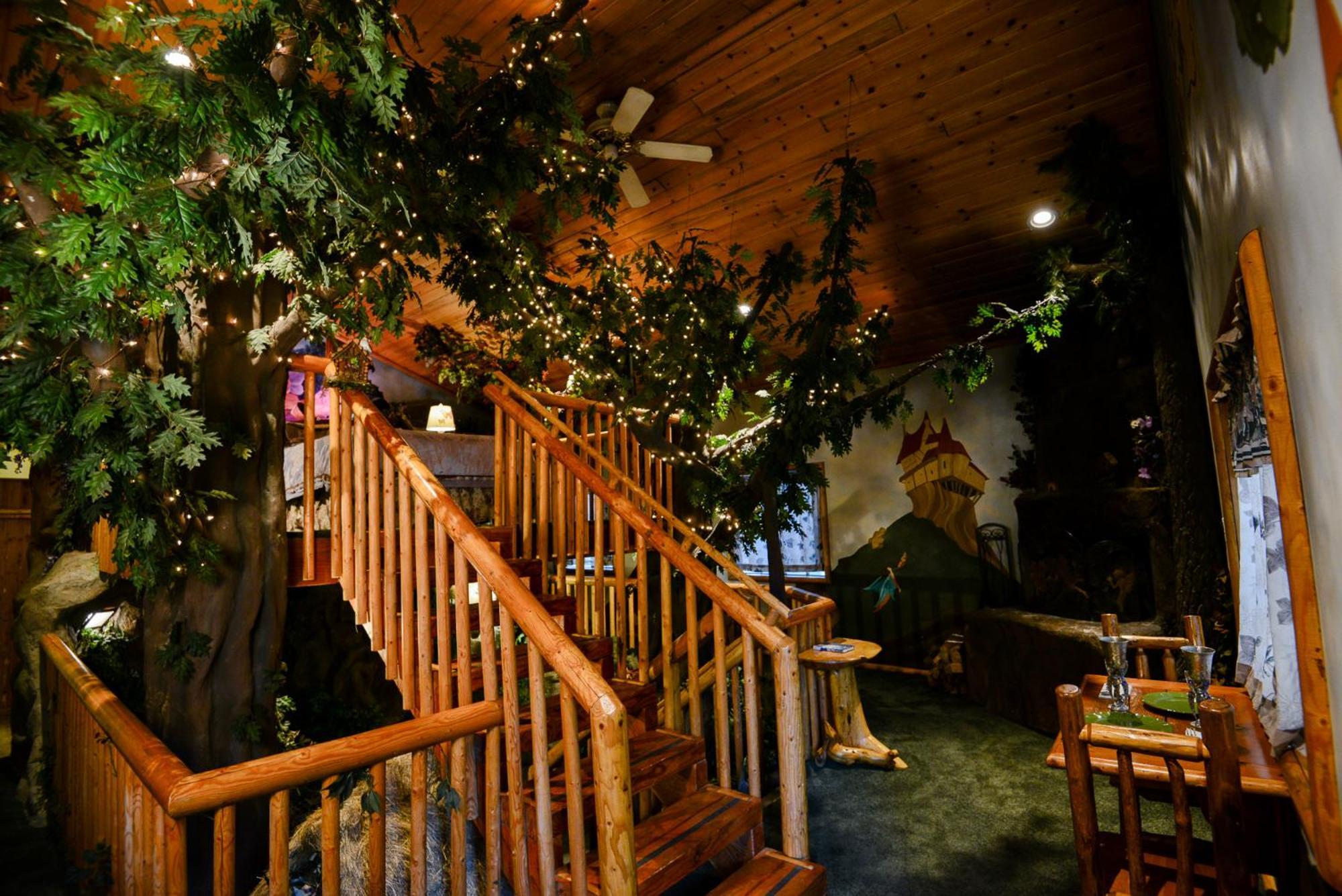 Castle Wood Theme Cottages- Couples Only Big Bear Lake Bagian luar foto