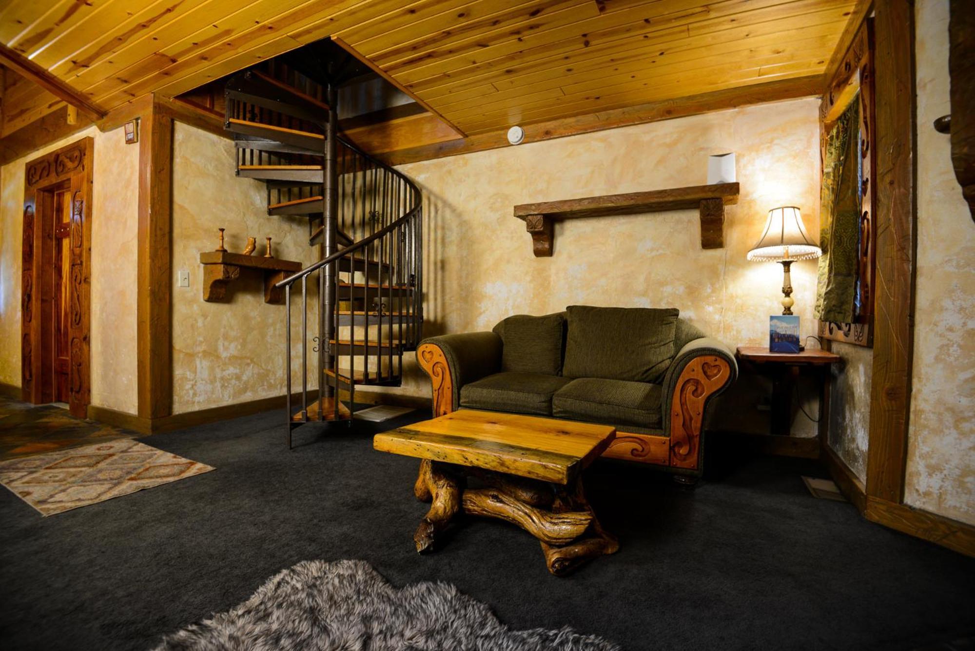Castle Wood Theme Cottages- Couples Only Big Bear Lake Bagian luar foto